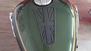 Royal Enfield Super Meteor 650 (2023 - 26)  (6)