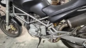 Ducati Monster 620 Dark SD (2003 - 05)  (8)