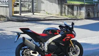 Aprilia RSV4 1100 Factory (2021 - 24)