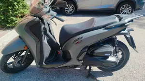 Honda SH 350i Sport (2025 - 26) 