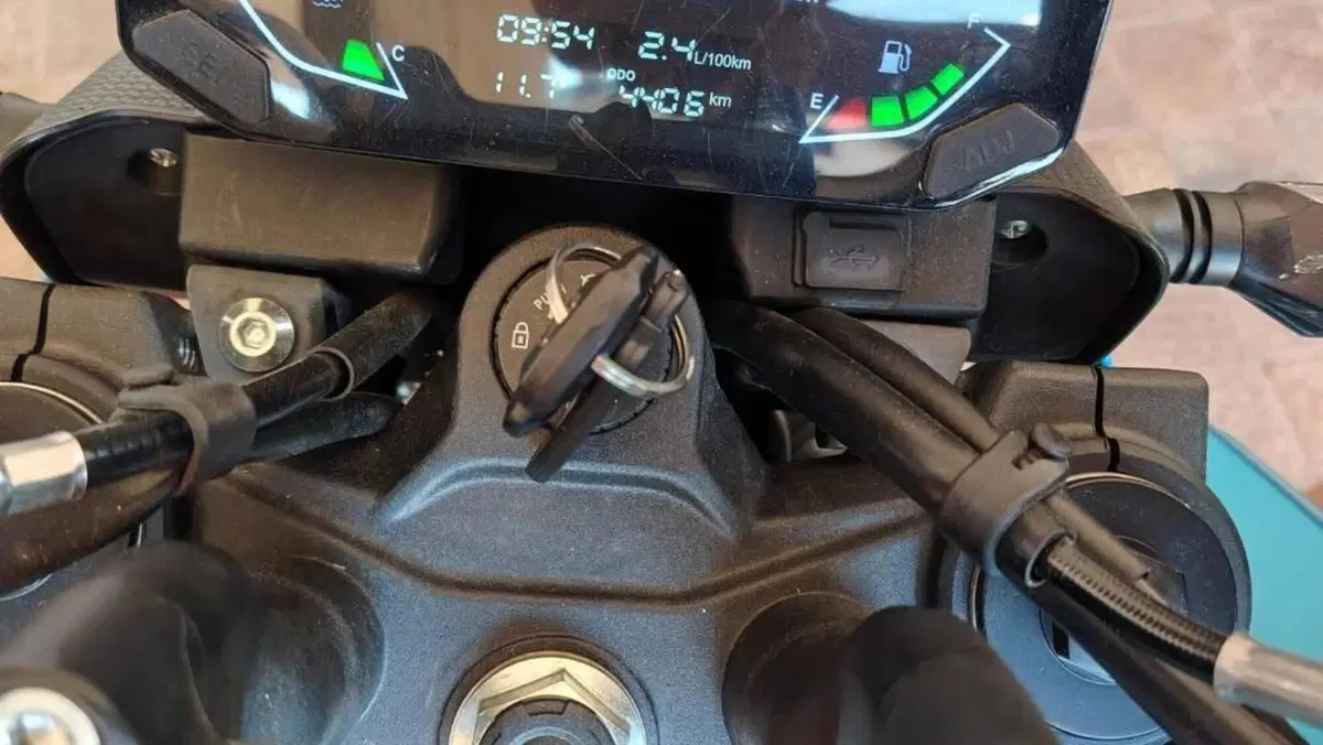Voge Brivido 125R (2023 - 26)  (3)