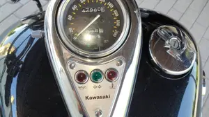 Kawasaki VN 800 Classic (2001 - 06)  (4)