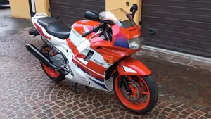 Honda   (19)