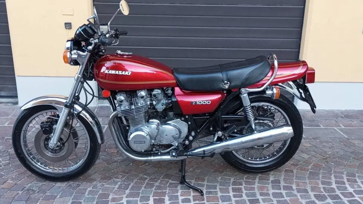 Kawasaki   (2)