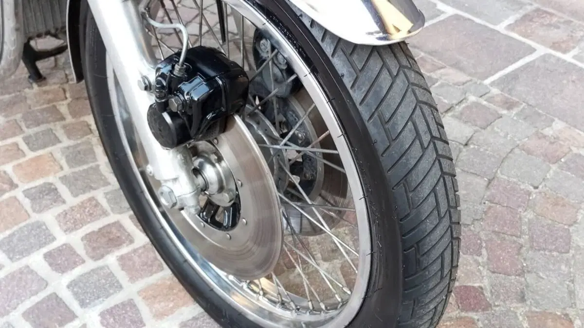 Kawasaki   (14)