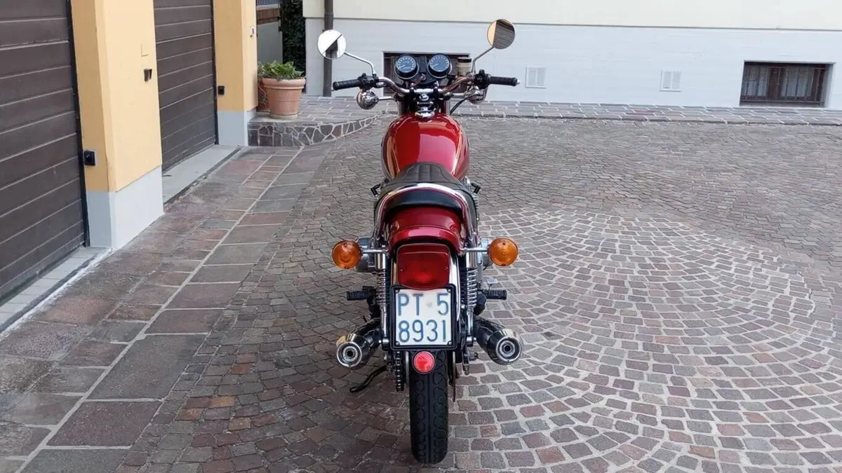 Kawasaki   (19)