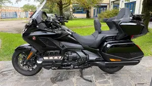 Honda GL 1800 Gold Wing Tour DCT & Airbag (2022 - 24) 