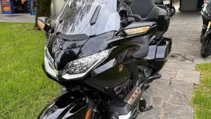 Honda GL 1800 Gold Wing Tour DCT & Airbag (2022 - 24)  (3)