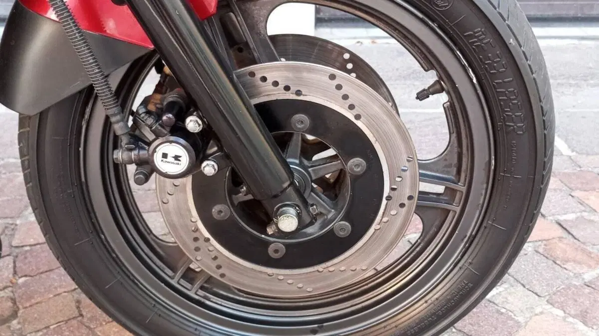 Kawasaki   (4)
