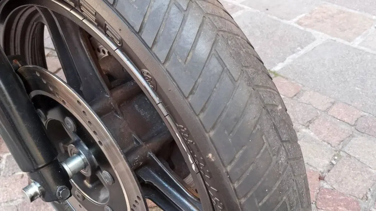 Kawasaki   (7)