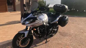 Yamaha FZ6 Fazer S2 (2006 - 11) 