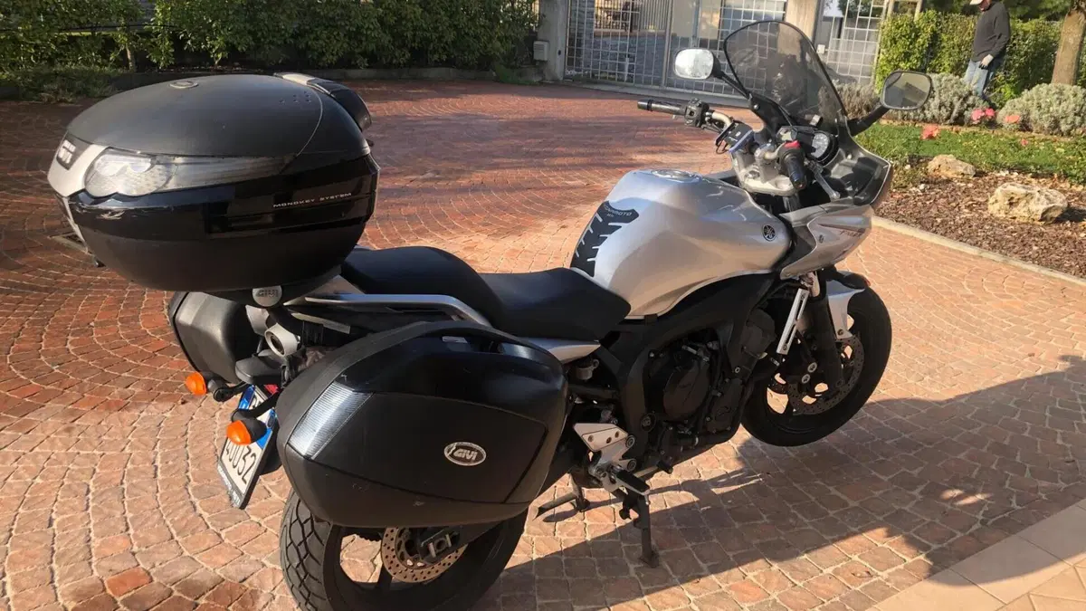 Yamaha FZ6 Fazer S2 (2006 - 11)  (3)