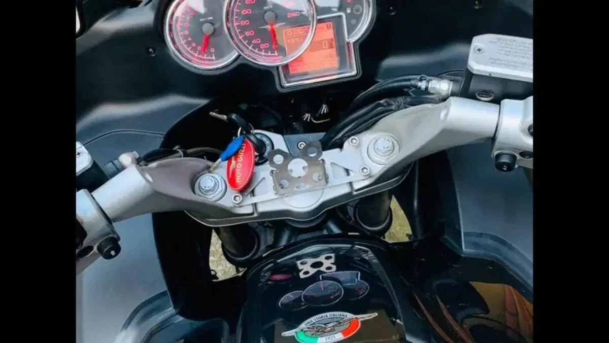 Moto Guzzi Norge 1200 GT 8V (2011 - 16)  (2)