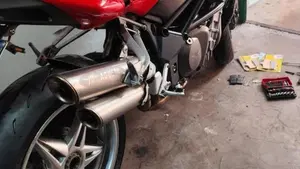 MV Agusta Brutale 910 S (2005 - 11)  (4)