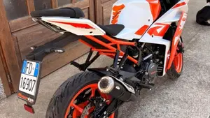 KTM RC 125 (2022 - 26)  (4)