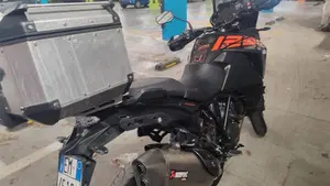 KTM 1290 Super Adventure S (2017 - 20)  (2)