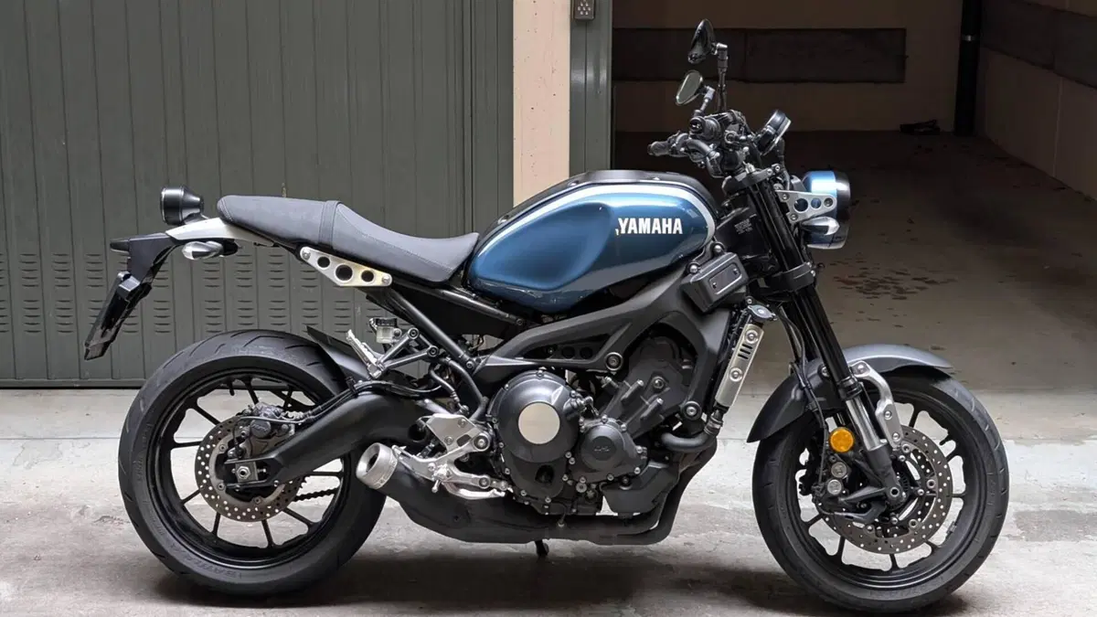 Yamaha XSR 900 ABS (2016 - 20)  (3)