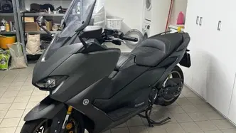 Yamaha T-Max 560 Tech Max (2020)