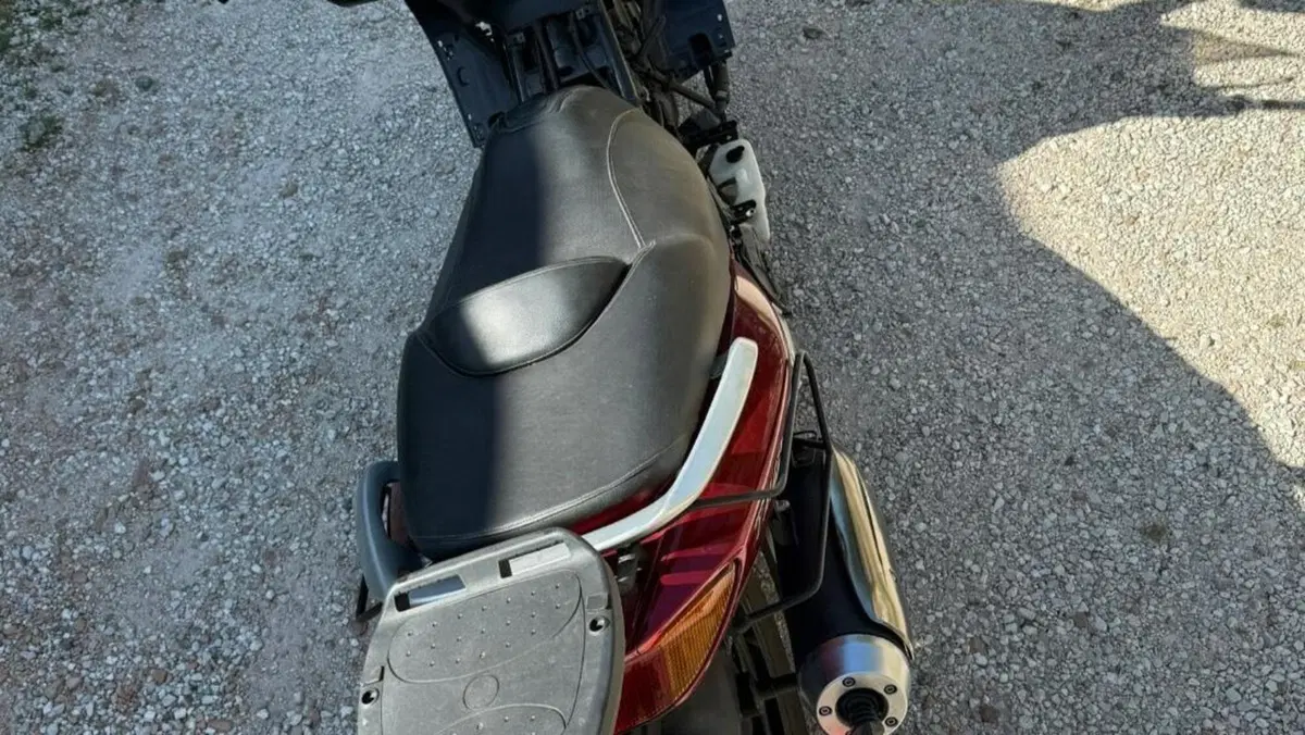 Yamaha T-Max 500 (2001 - 03)  (2)