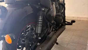 Royal Enfield Meteor 350 Aurora (2024 - 26)  (7)