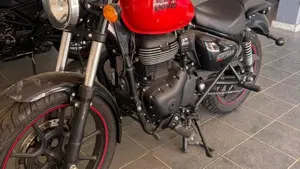 Royal Enfield Meteor 350 Aurora (2024 - 26) 