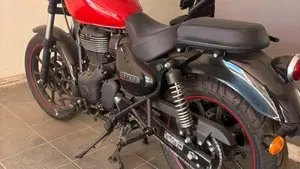 Royal Enfield Meteor 350 Aurora (2024 - 26)  (5)