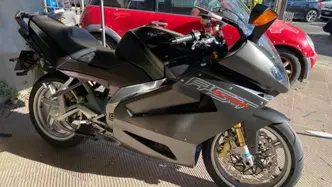Aprilia RST 1000 Futura (2001 - 04) usata