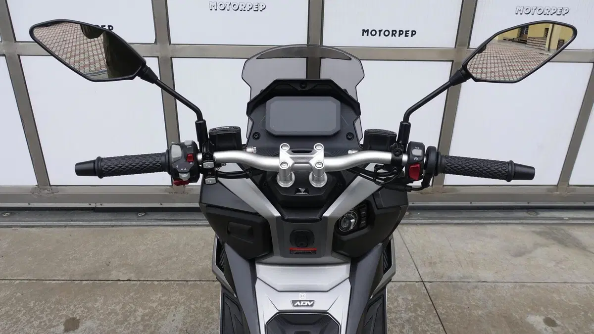 Voge Sfida SR2 ADV (2026)  (4)