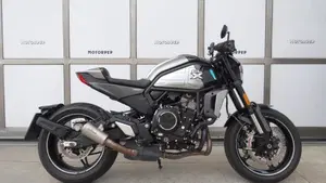 CFMOTO 700CL-X Sport (2022 - 26)  (2)