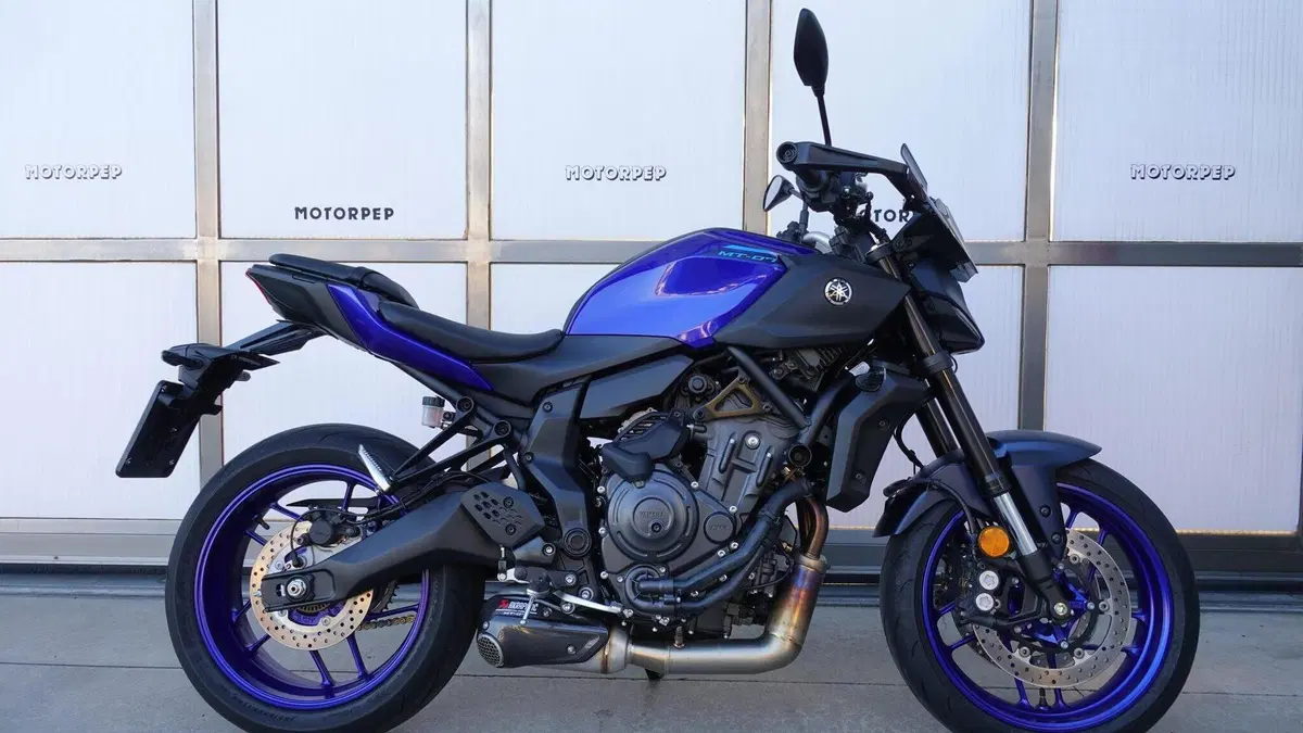 Yamaha MT-07 Y-AMT (2025 - 26)  (2)