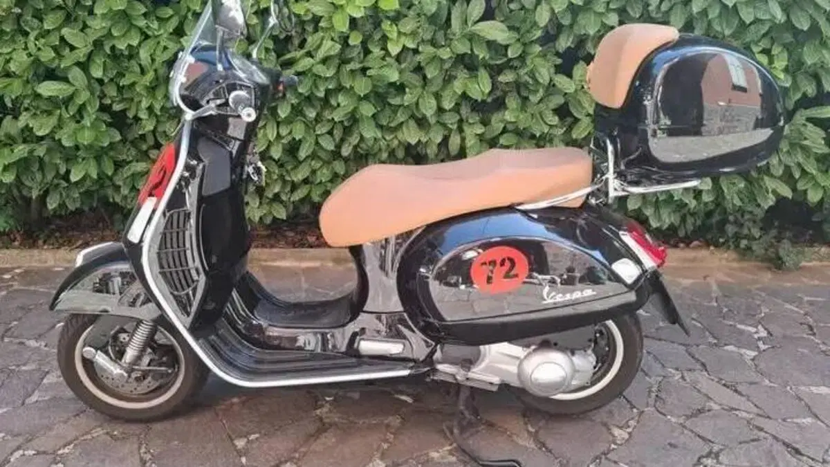 Vespa GTS 300 (2017 - 18) 