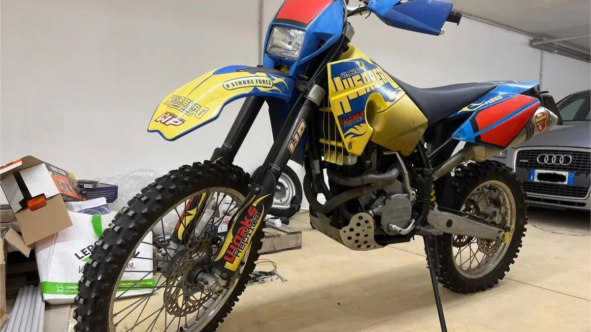Husaberg FE 550 E  (3)
