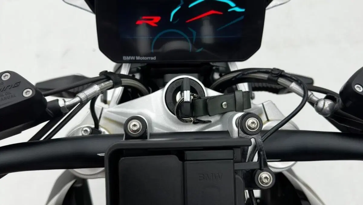 Bmw R 1250 R (2021 - 25)  (4)