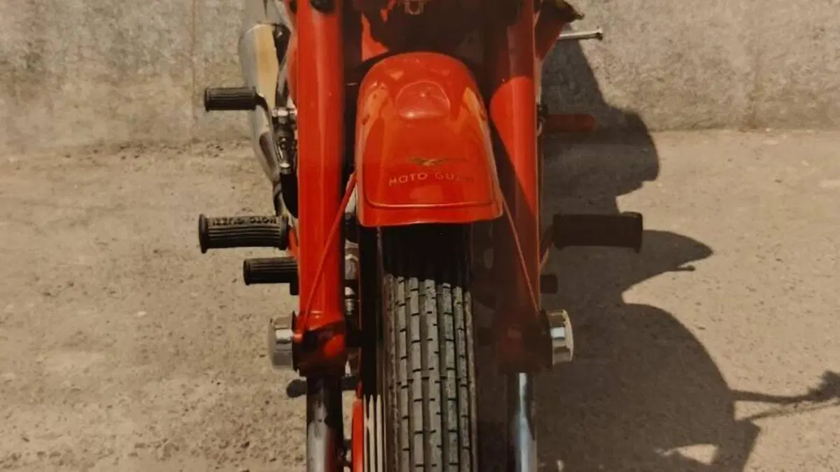 Moto Guzzi   (3)