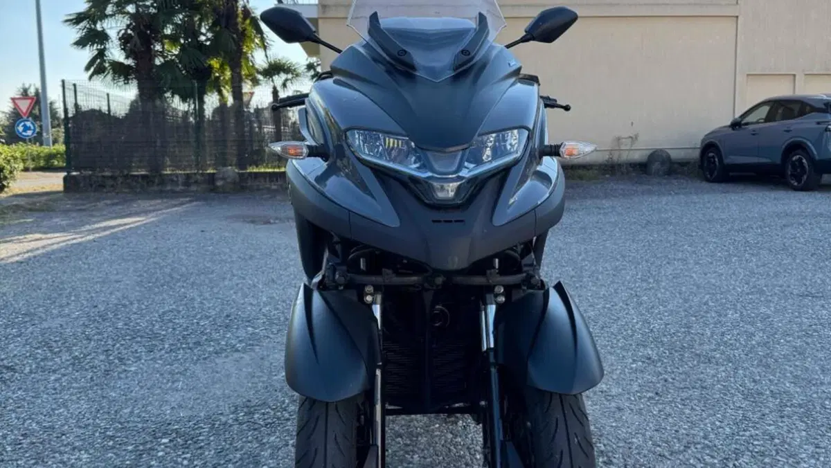 Yamaha Tricity 300 (2021 - 24)  (2)