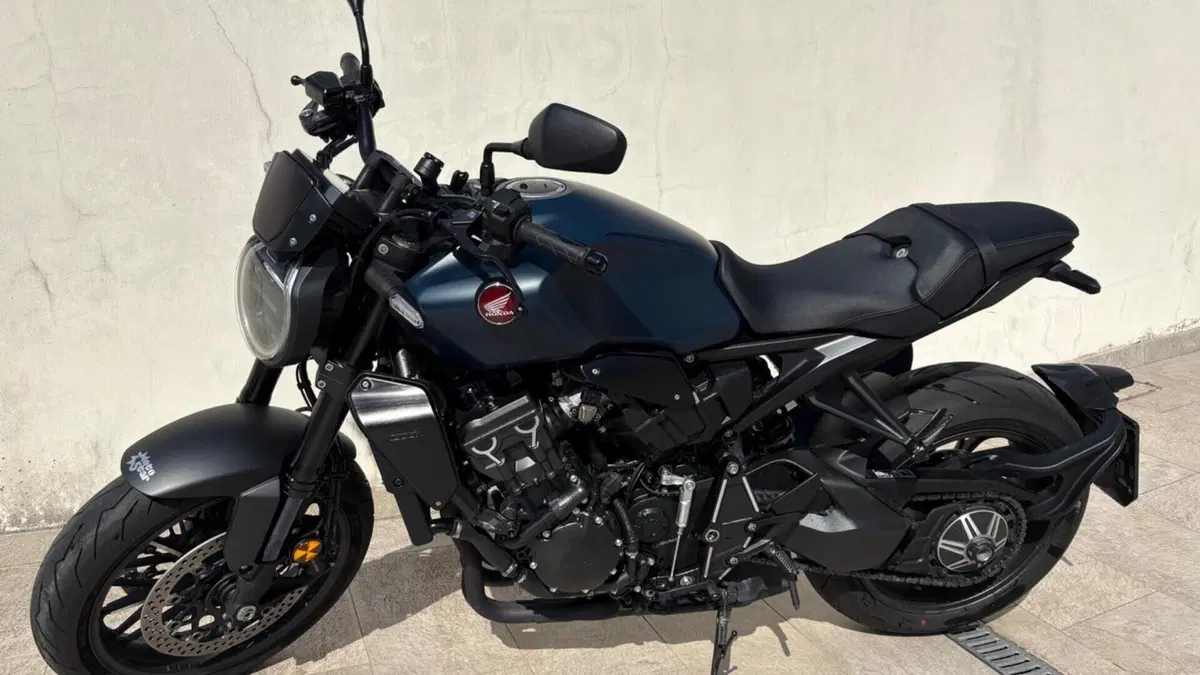 Honda CB 1000 R Black Edition (2021 - 25)  (6)
