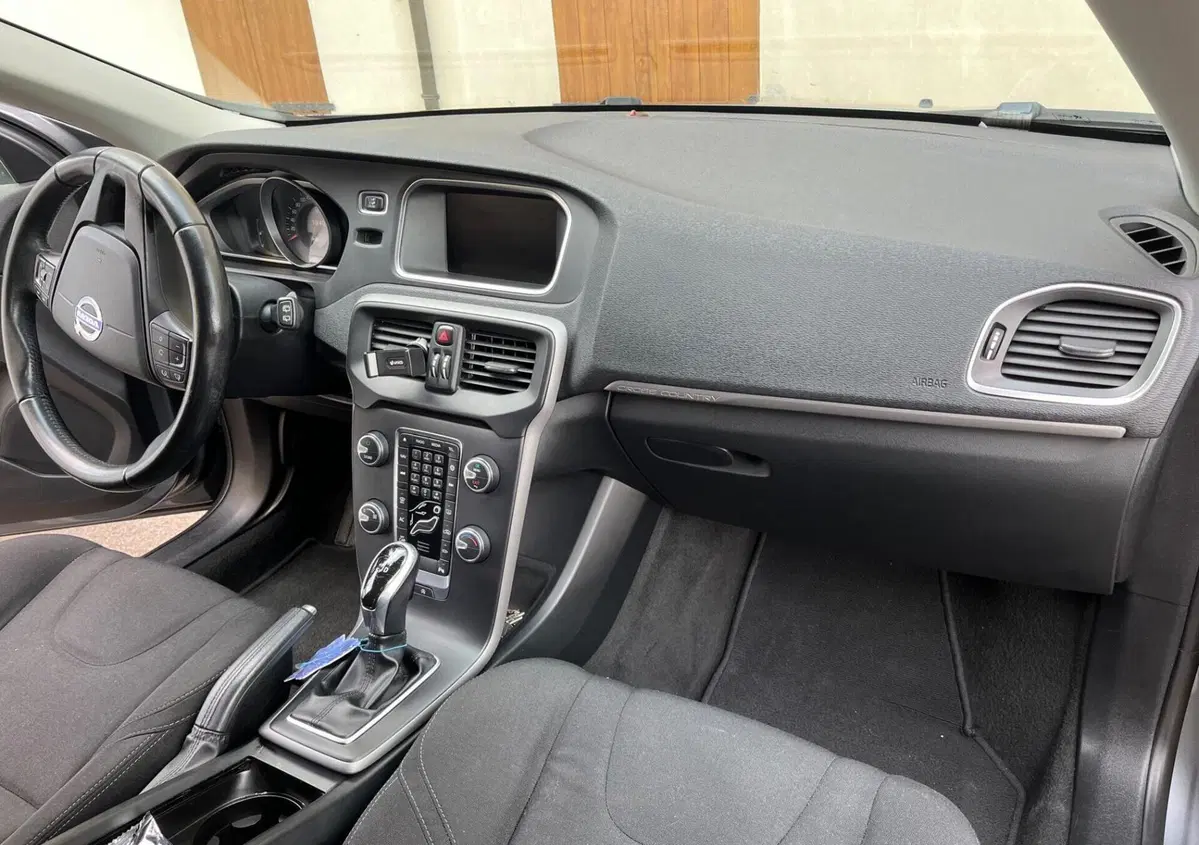 Volvo V40 Cross Country D2 (6)