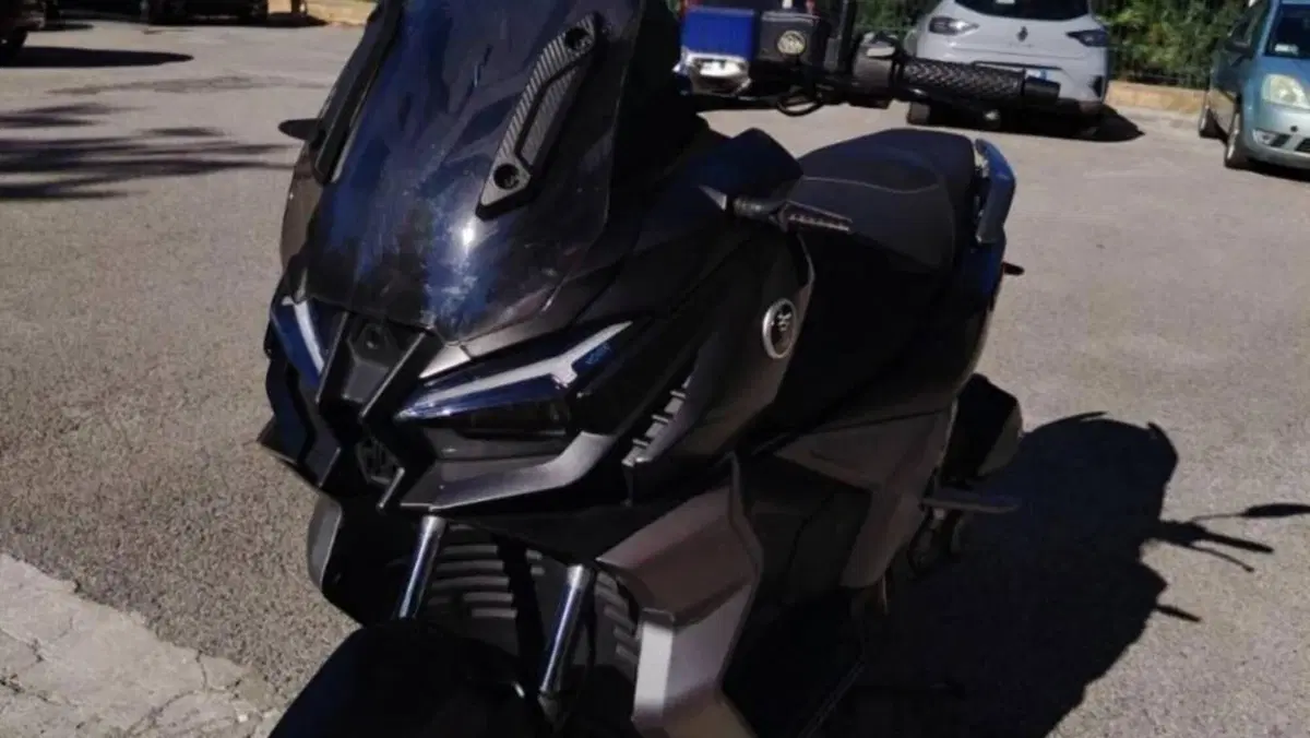 Voge Sfida SR1 ADV (2023 - 26)  (4)