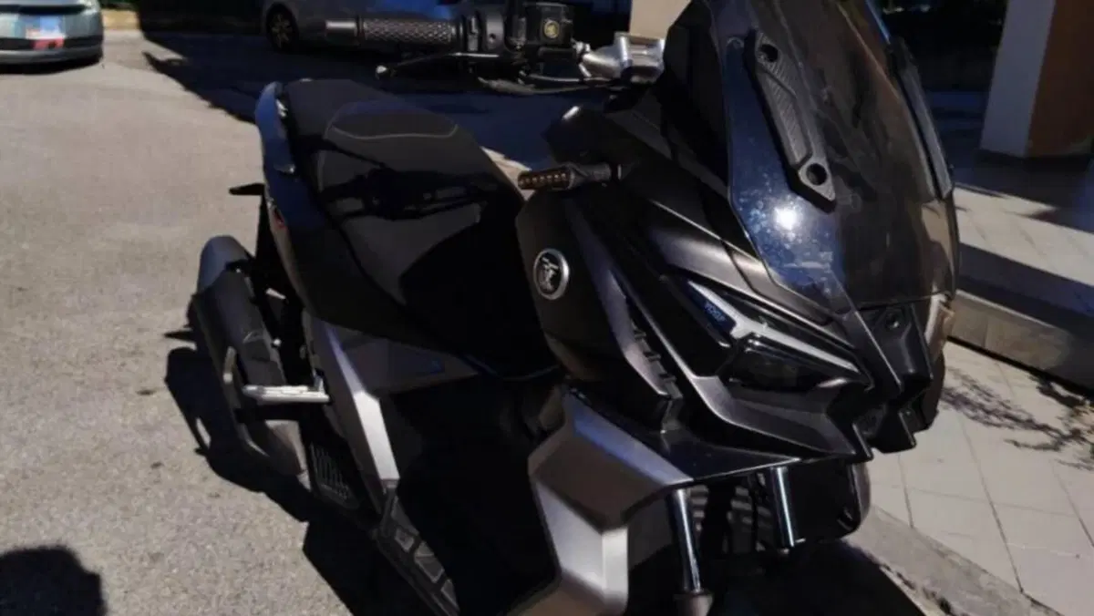 Voge Sfida SR1 ADV (2023 - 26)  (5)
