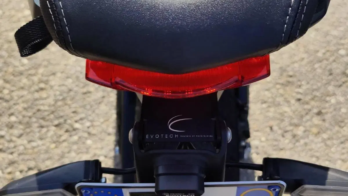 Honda CB 650 R (2021 - 23)  (6)