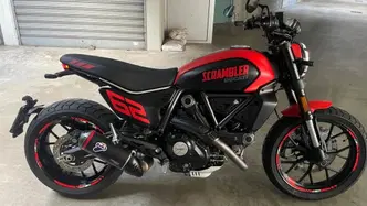 Ducati Scrambler 800 Full Throttle (2023 - 24) usata