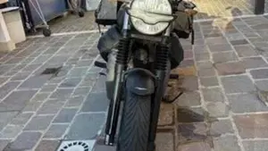 Moto Guzzi V7 Stone (2021 - 24)  (12)