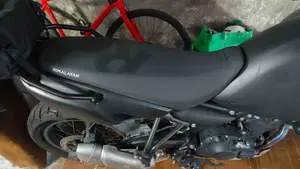 Royal Enfield Himalayan 450 (2024 - 26)  (4)