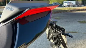 Aprilia Tuono 660 Factory (2022 - 24)  (11)