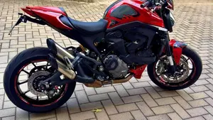 Ducati Monster 937 + (2021 - 25)  (6)