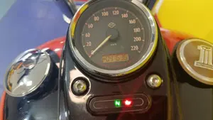 Harley-Davidson 1690 Wide Glide (2010 - 17) - FXDWG  (6)