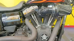 Harley-Davidson 1690 Wide Glide (2010 - 17) - FXDWG  (9)