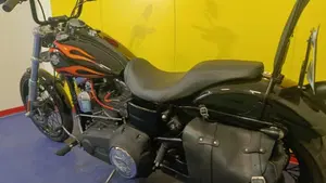 Harley-Davidson 1690 Wide Glide (2010 - 17) - FXDWG  (12)