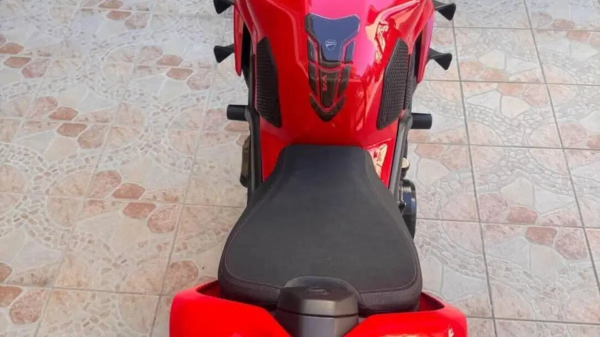 Ducati Streetfighter V4 1100 S (2020)  (5)