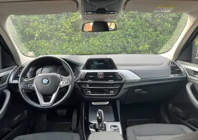 BMW X3 sDrive18d Business Advantage (5)